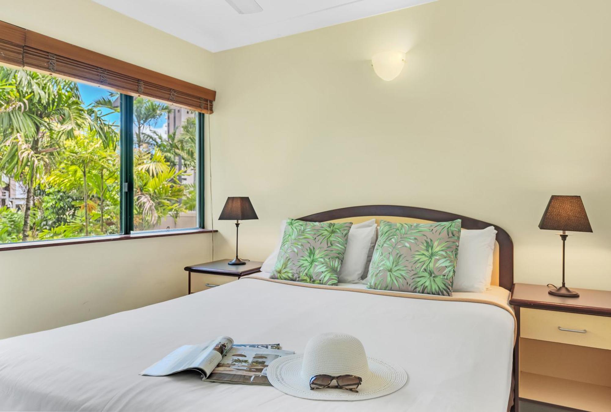 เบย์วิลเลจทรอปิคัลรีทรีท&อพาร์ทเมนท์ส Aparthotel แคนส์ ภายนอก รูปภาพ