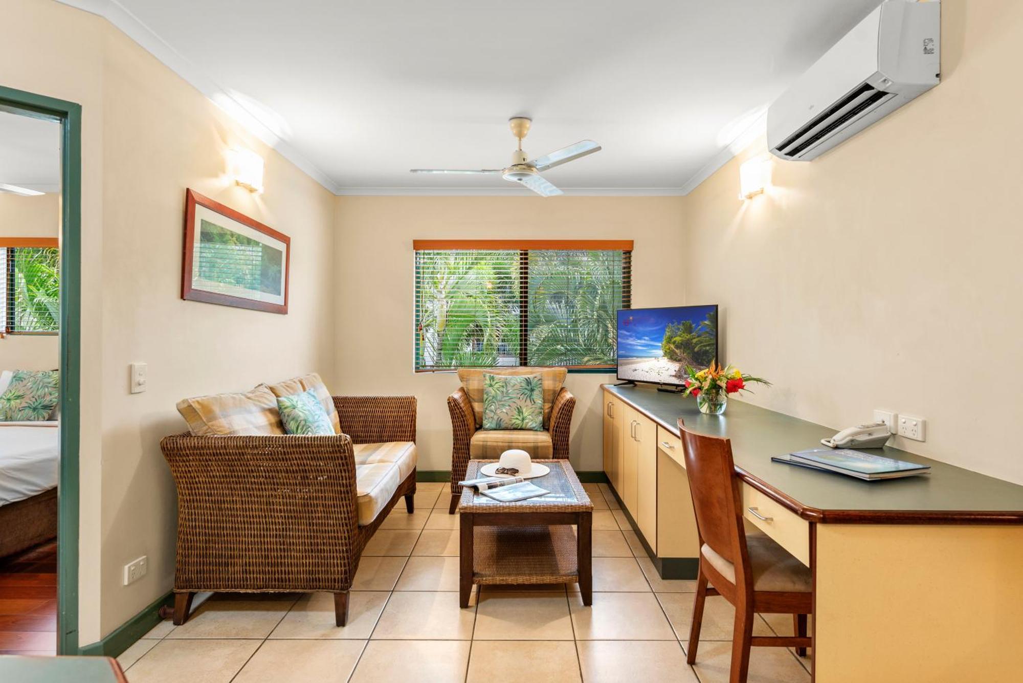 เบย์วิลเลจทรอปิคัลรีทรีท&อพาร์ทเมนท์ส Aparthotel แคนส์ ภายนอก รูปภาพ