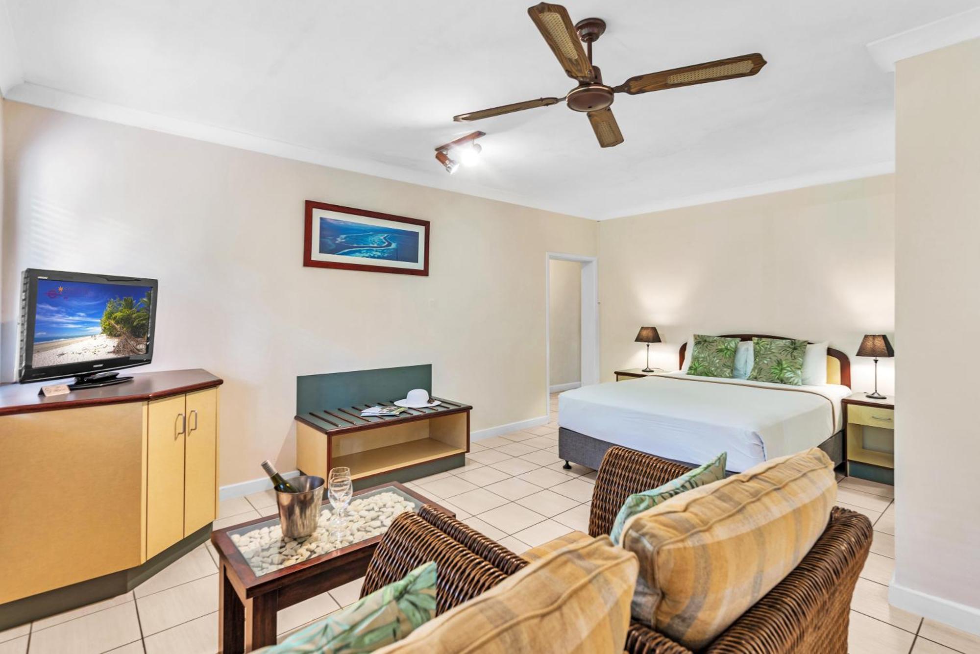เบย์วิลเลจทรอปิคัลรีทรีท&อพาร์ทเมนท์ส Aparthotel แคนส์ ภายนอก รูปภาพ